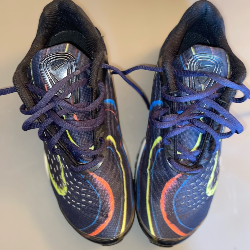 AIR MAX DELUXE